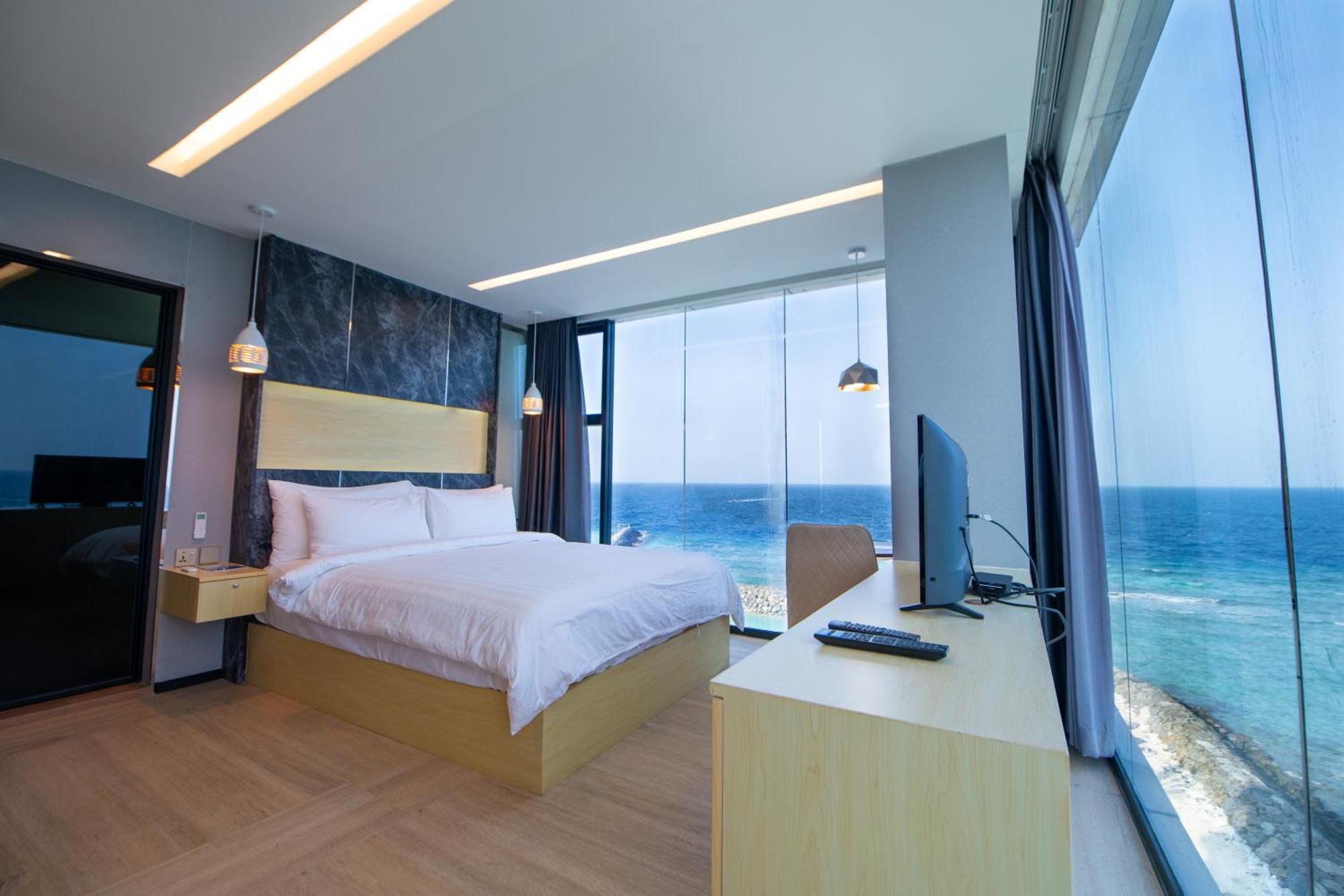 Swarn By Hawks Hotels Kamadhoo Exterior foto