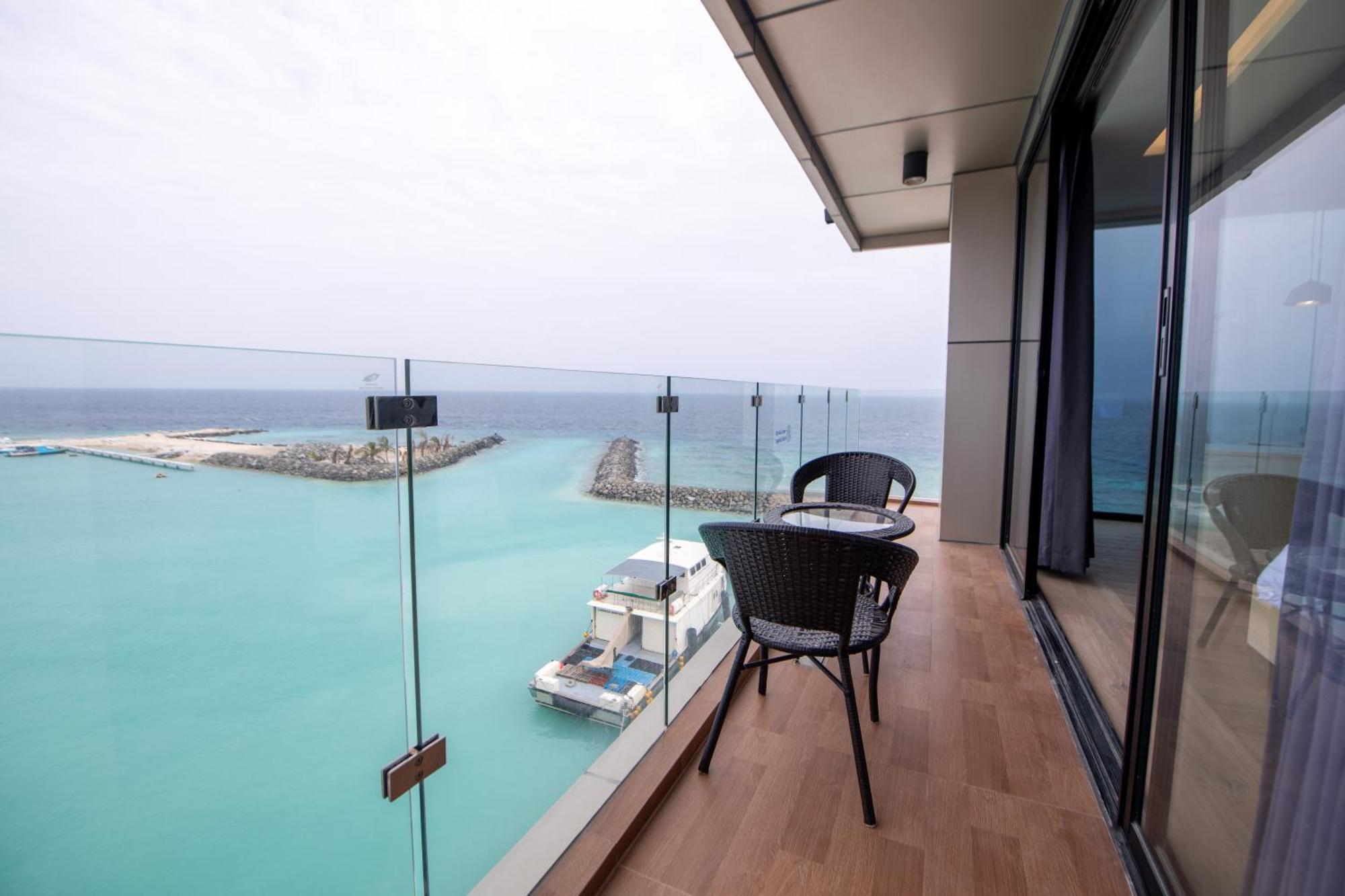 Swarn By Hawks Hotels Kamadhoo Exterior foto