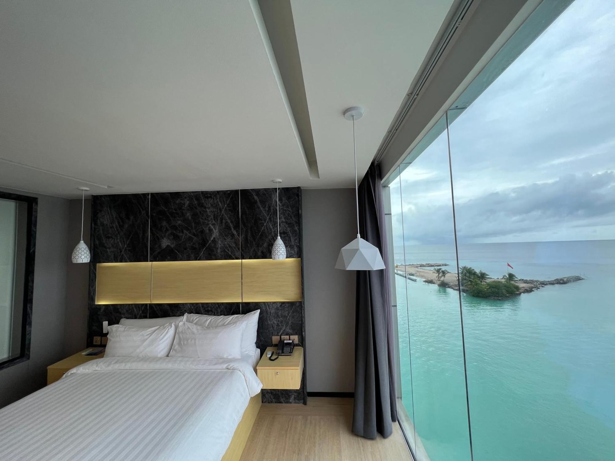 Swarn By Hawks Hotels Kamadhoo Exterior foto